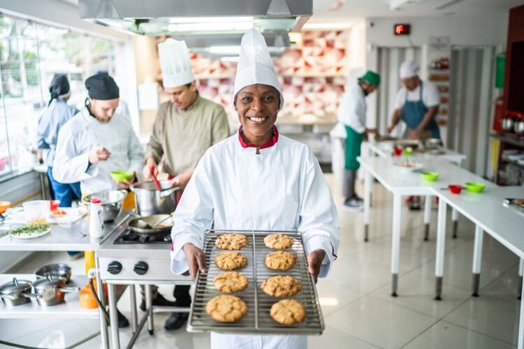 Matthews Cotswold Flour tackles labour shortage with training scheme and calls for bakers to get involved
